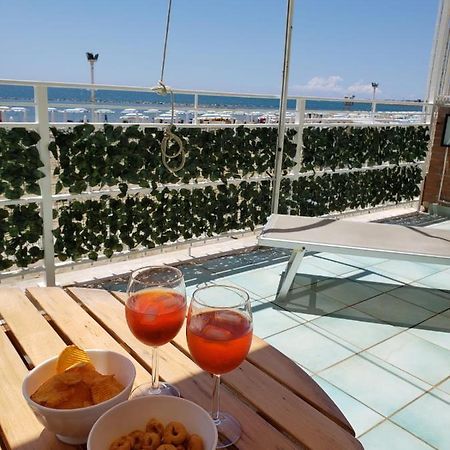 Incantevole Casa Sul Mare Vicino A Roma Nettuno Exteriör bild