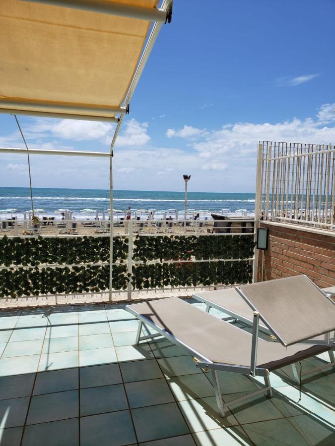 Incantevole Casa Sul Mare Vicino A Roma Nettuno Exteriör bild