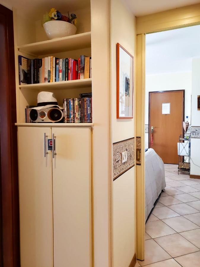 Incantevole Casa Sul Mare Vicino A Roma Nettuno Exteriör bild