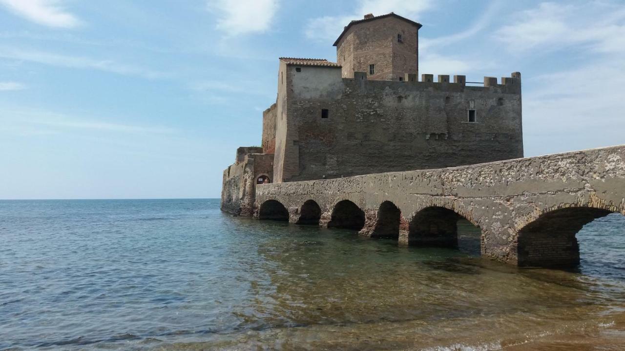Incantevole Casa Sul Mare Vicino A Roma Nettuno Exteriör bild